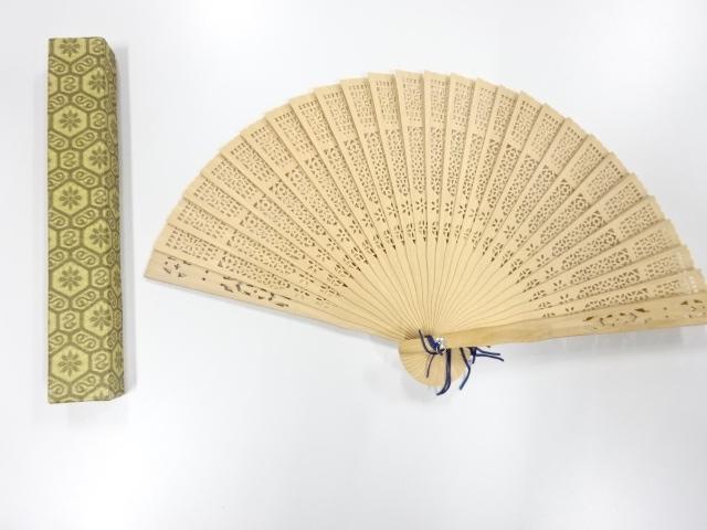 Japanese Kimono / Others (Bolt etc)